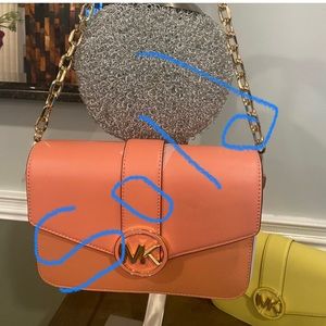 MICHAEL KORS CARMEN MEDIUM CONVERTIBLE SHOULDER BAG SHERBERT COLOR 🧅❗️Sold❗️